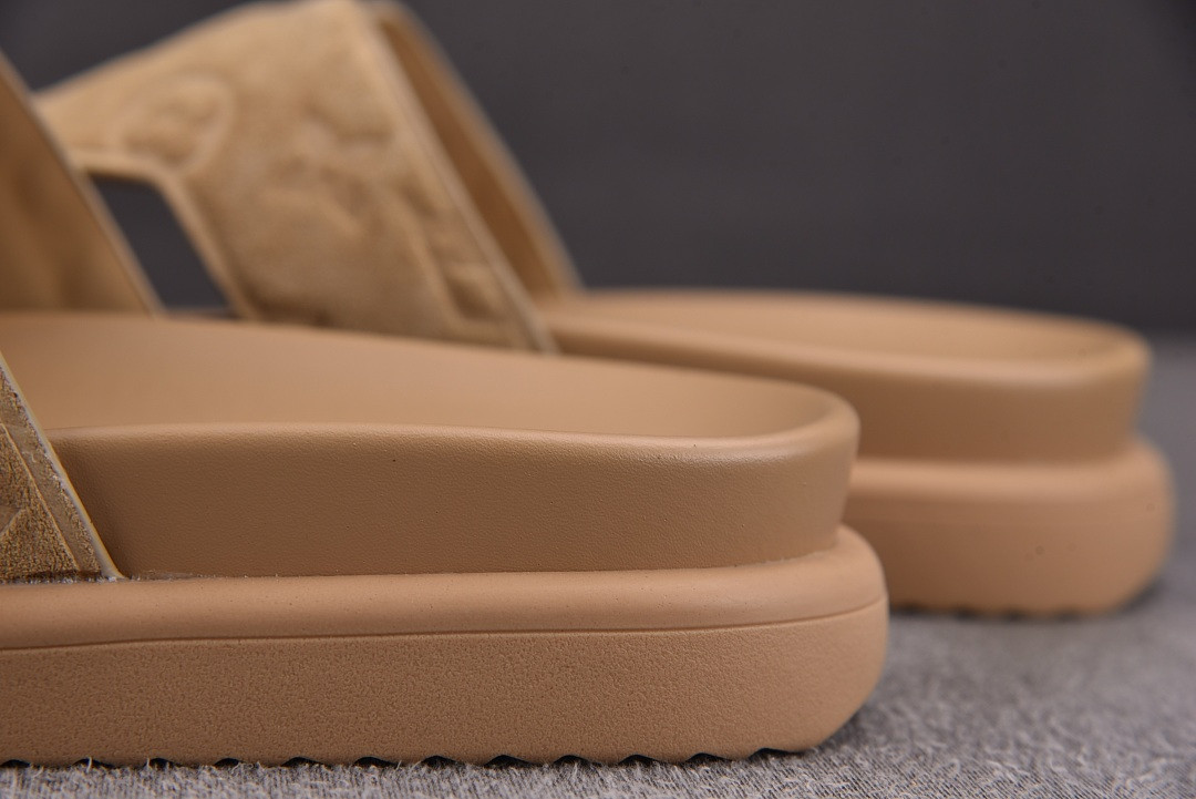 LOU1_TON SLIPPERS
