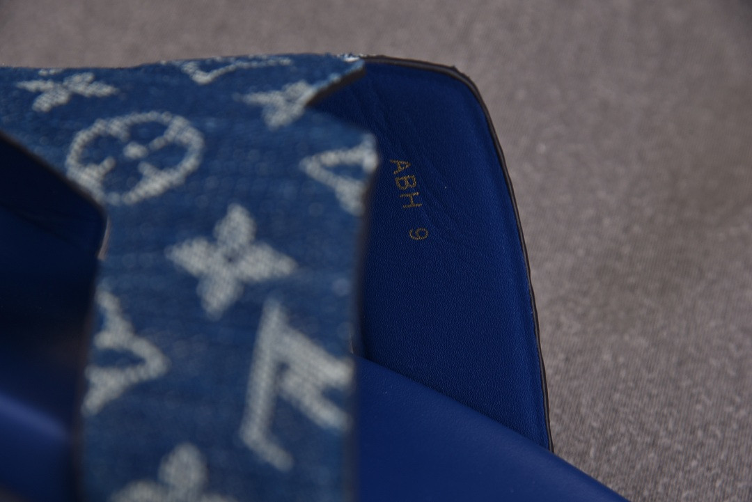 LOU1_TON SLIPPERS