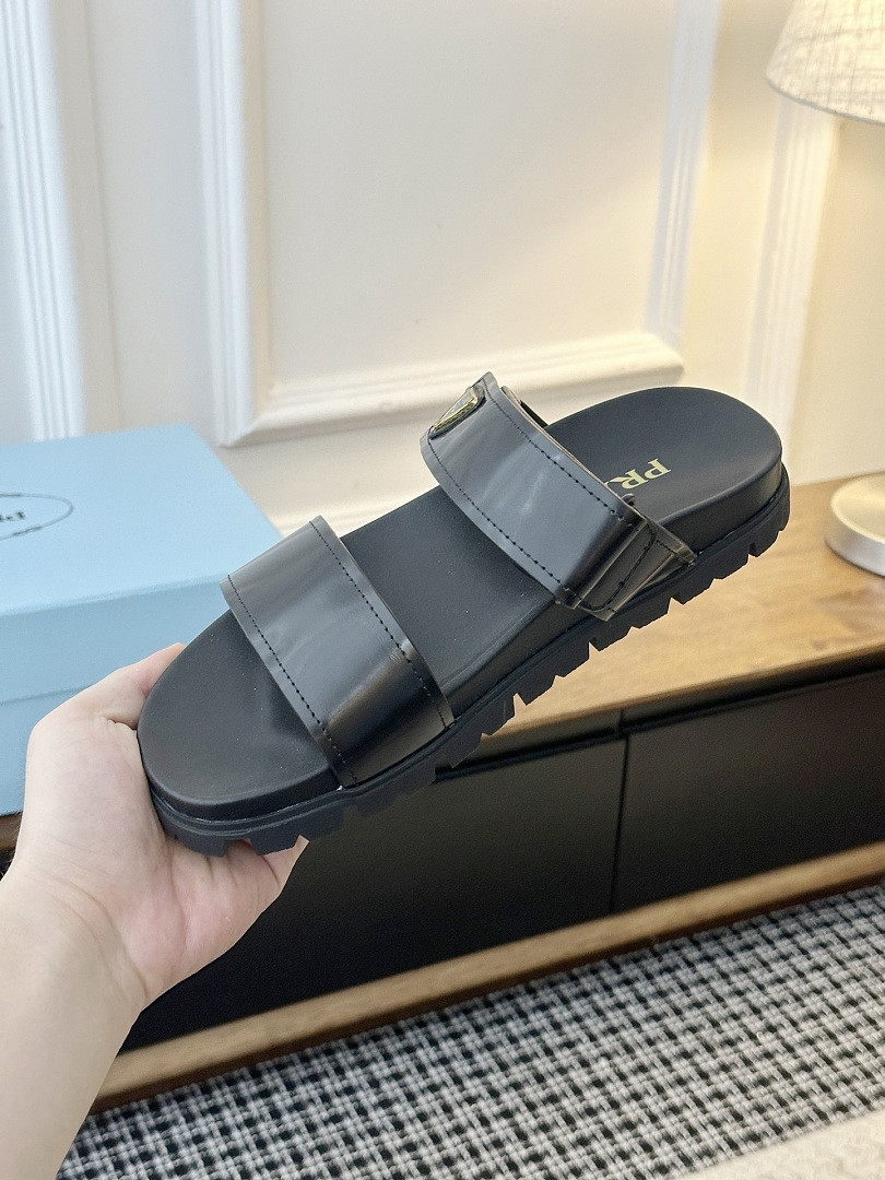 P*DA Slippers (MATTE BLACK)