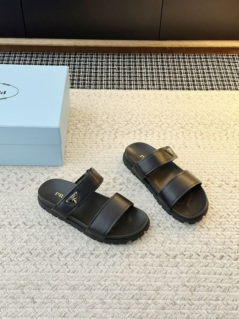 P*DA Slippers (MATTE BLACK)