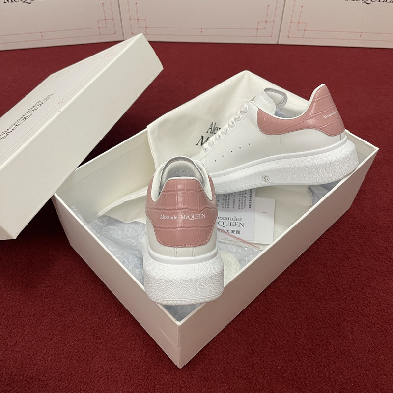 ALEXANDER MCQUEEN SNEAKER