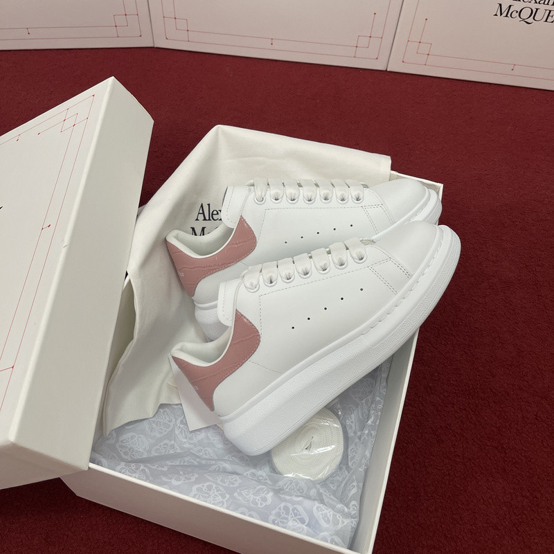 ALEXANDER MCQUEEN SNEAKER