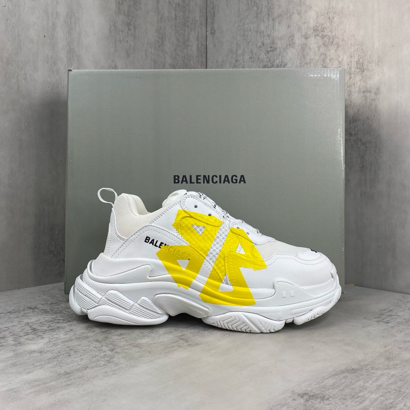 BALENCIAGA TRIPLE S
