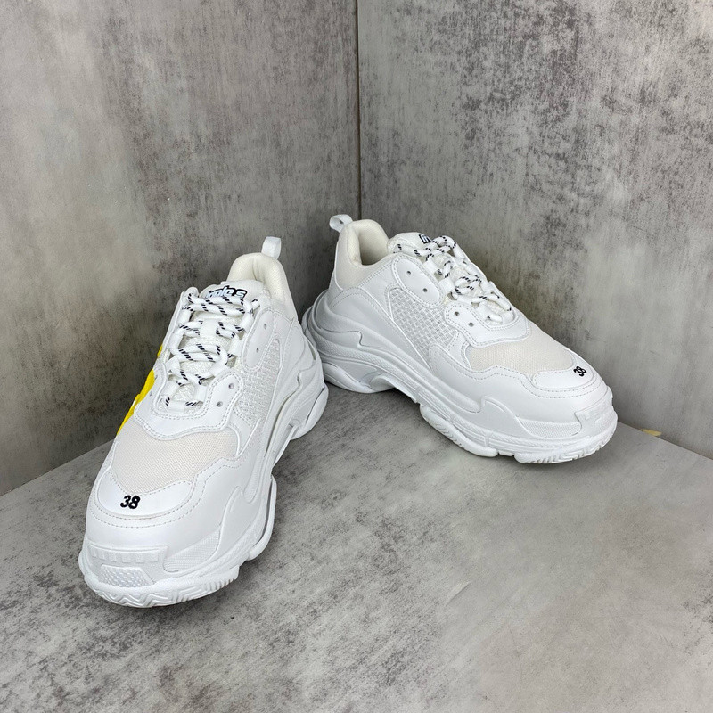 BALENCIAGA TRIPLE S