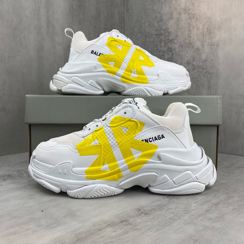 BALENCIAGA TRIPLE S