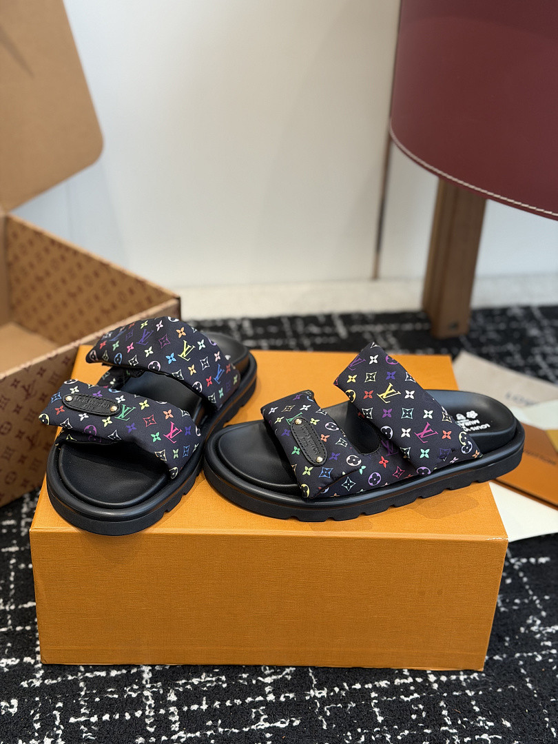 LOU1_TON SLIPPERS
