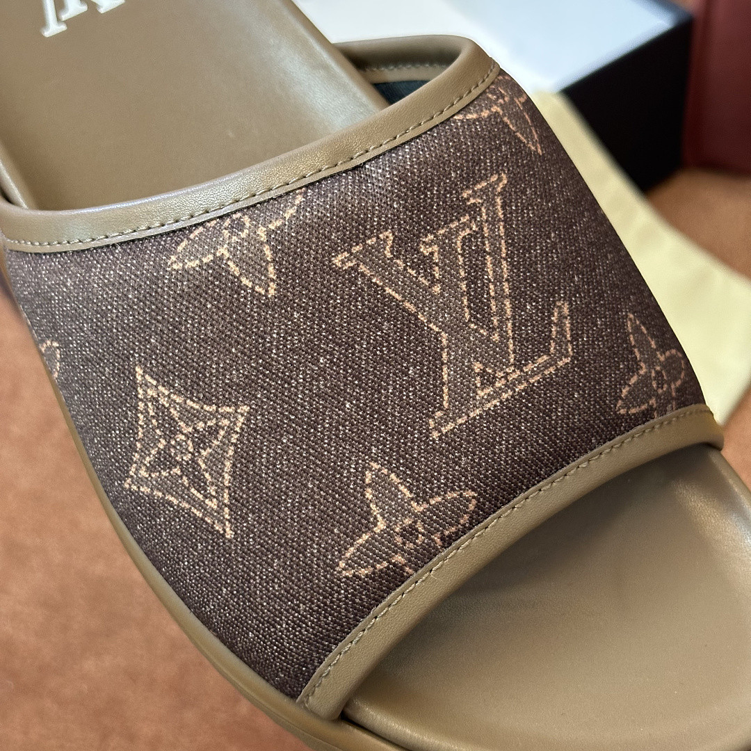 LOU1_TON SLIPPERS
