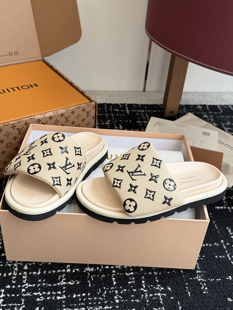 LOU1_TON SLIPPERS