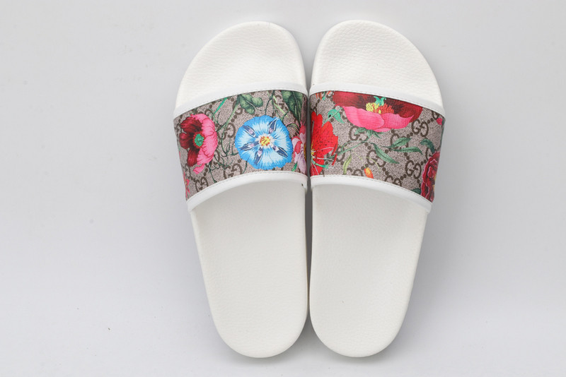 GUC LEATHER SLIDE