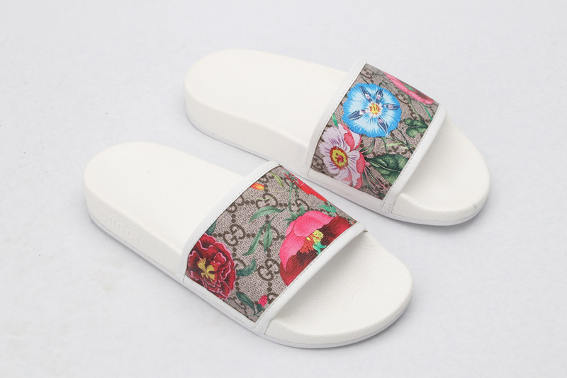 GUC LEATHER SLIDE