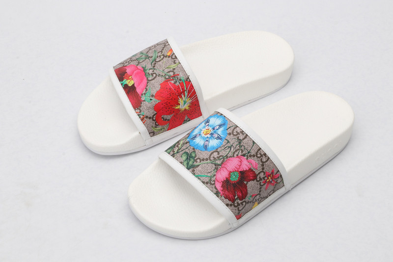 GUC LEATHER SLIDE