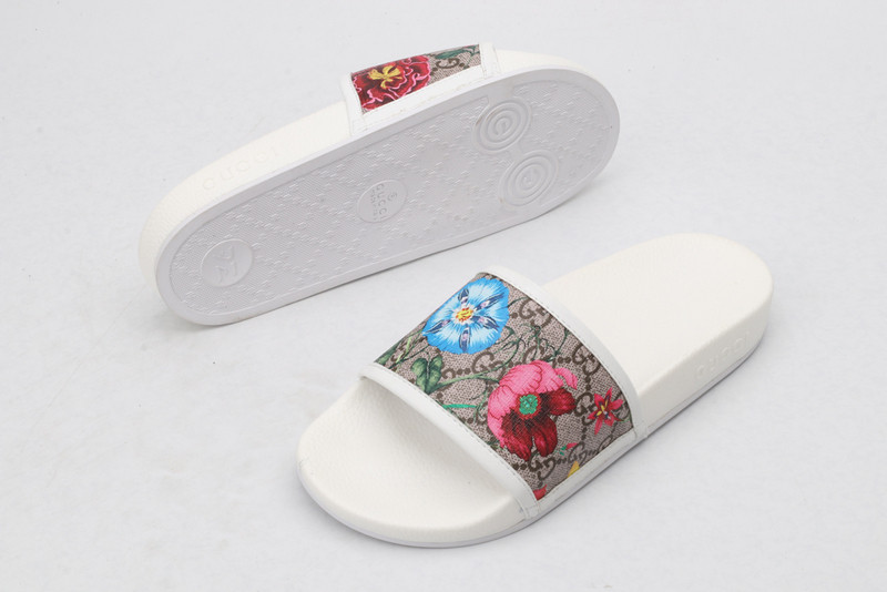 GUC LEATHER SLIDE