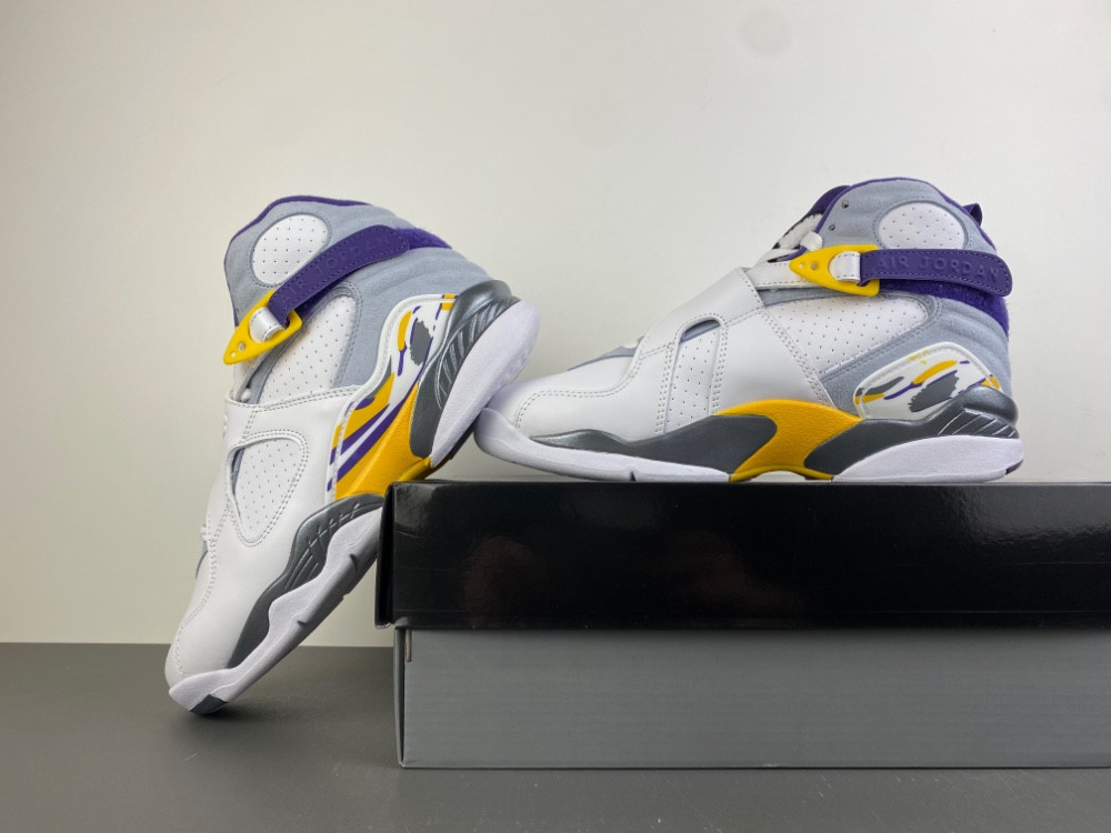 Air Jordan 8 Retro