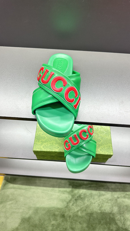 GUC LEATHER SLIDE