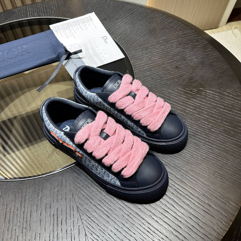 DR B33 SNEAKER