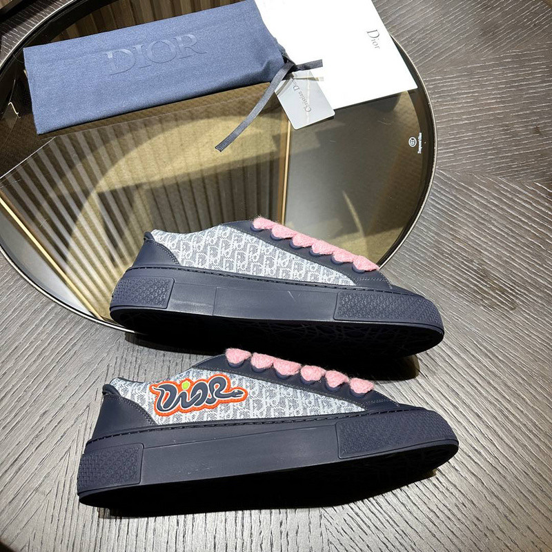 DR B33 SNEAKER