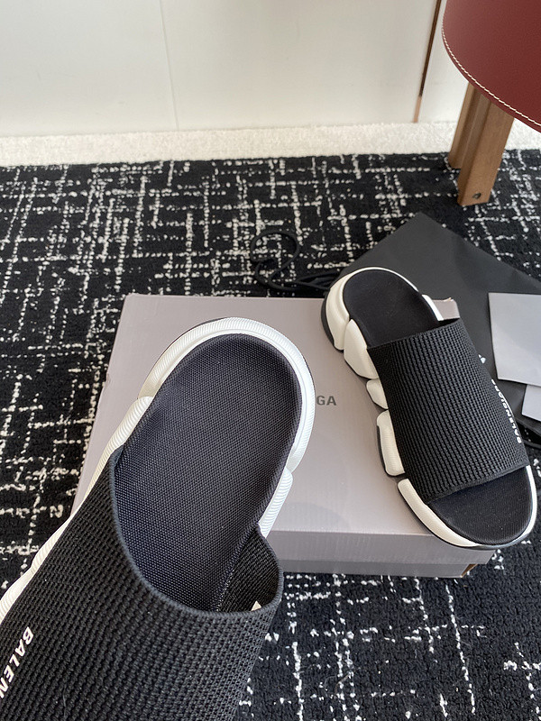 BALENCIAGA SLIDES