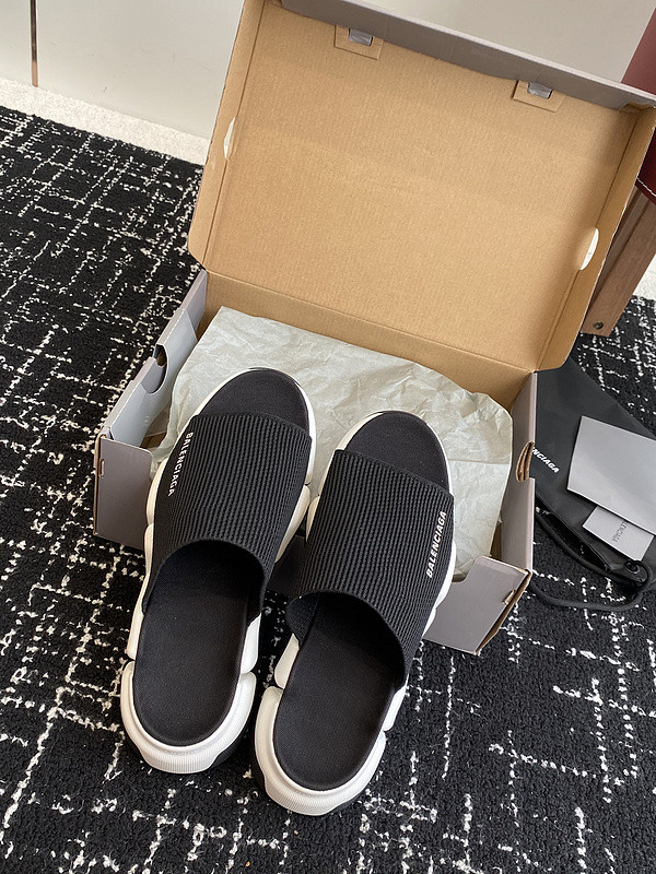 BALENCIAGA SLIDES