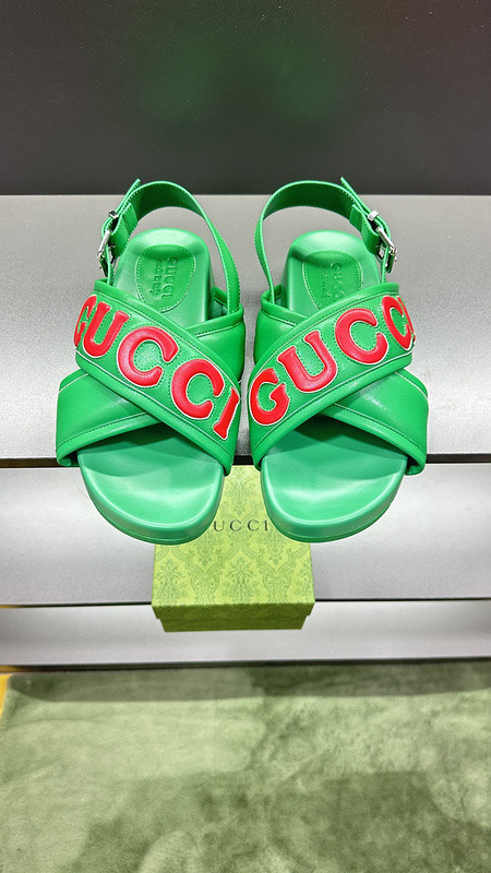 GUC LEATHER SLIDE