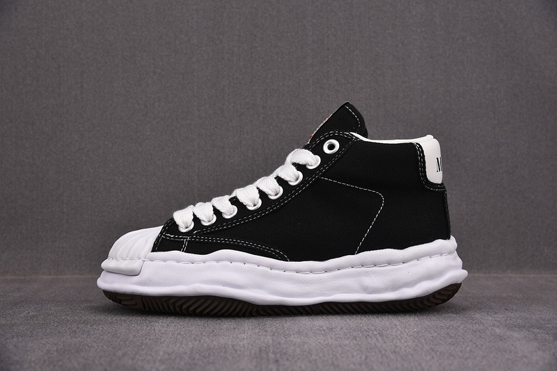 MAISON MIHARA SNEAKERS