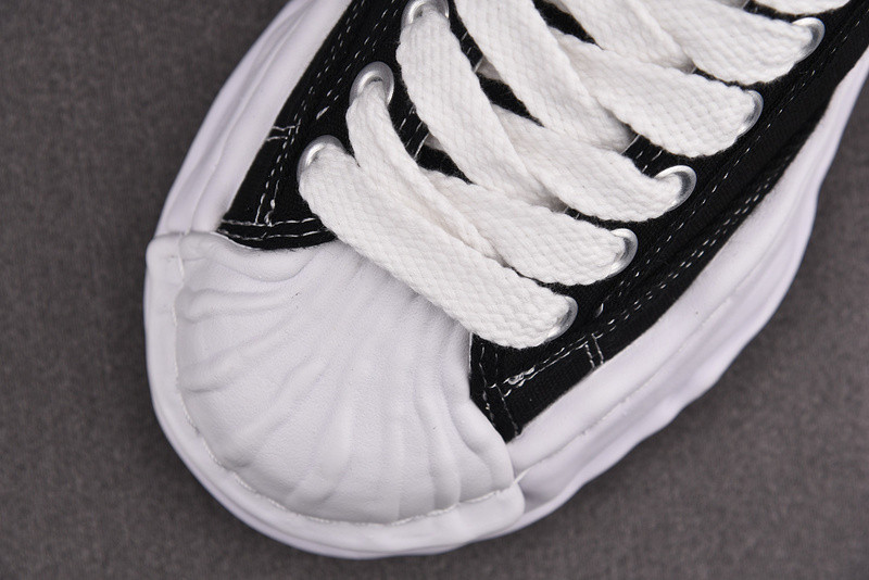 MAISON MIHARA SNEAKERS