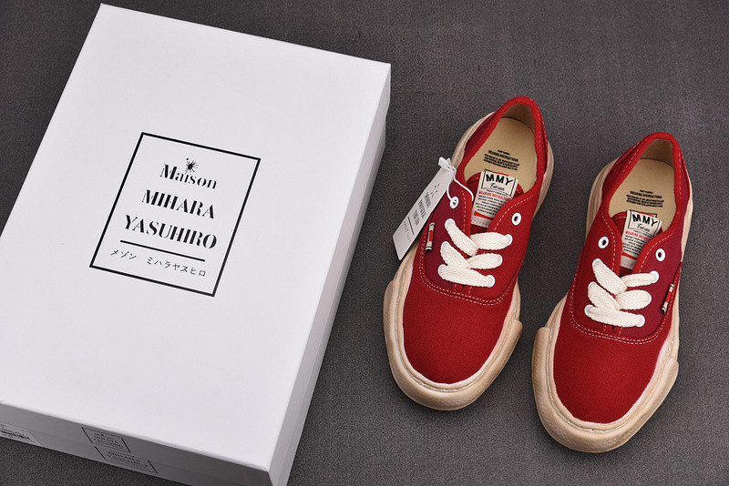 MAISON MIHARA SNEAKERS