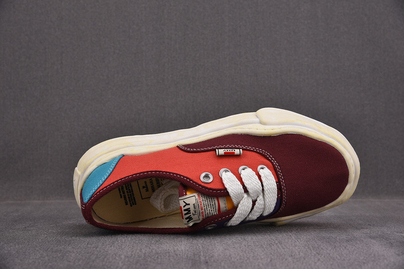 MAISON MIHARA SNEAKERS