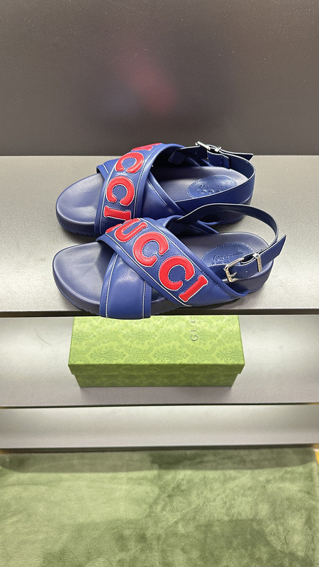 GUC LEATHER SLIDE