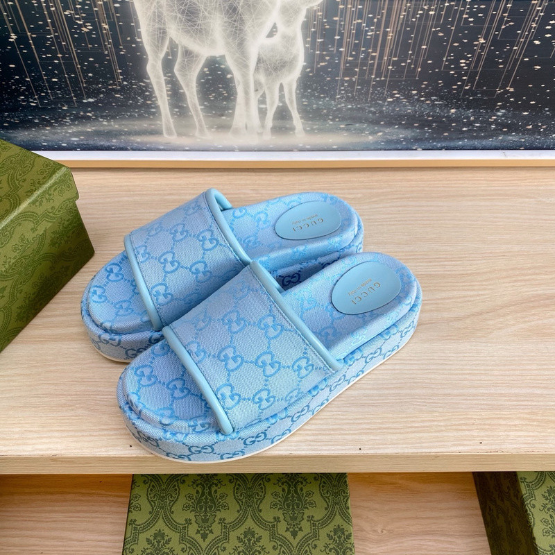 GUC LEATHER SLIDE