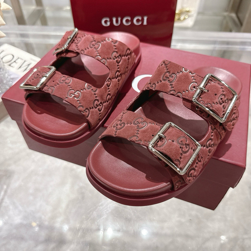 GUC LEATHER SLIDE