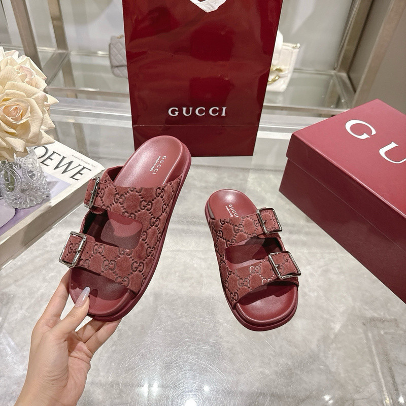 GUC LEATHER SLIDE