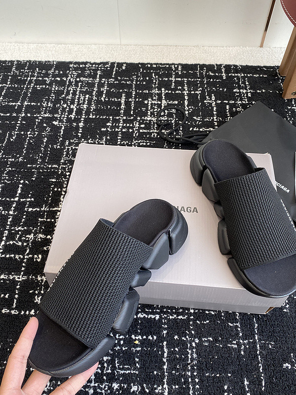 BALENCIAGA SLIDES