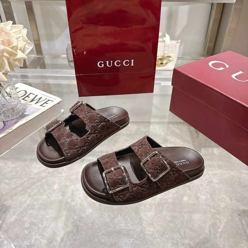GUC LEATHER SLIDE