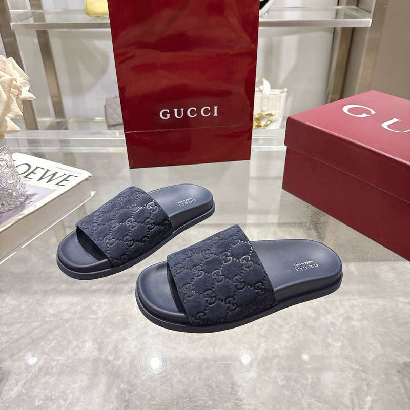 GUC LEATHER SLIDE