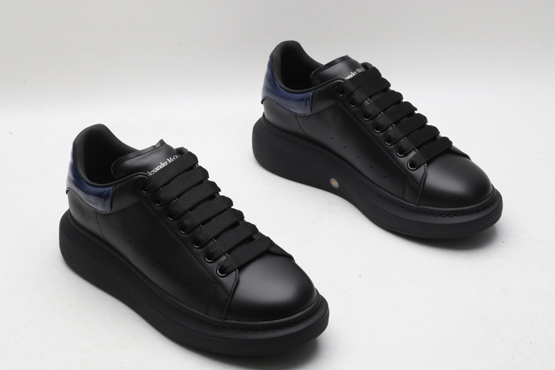 ALEXANDER MCQUEEN SNEAKER