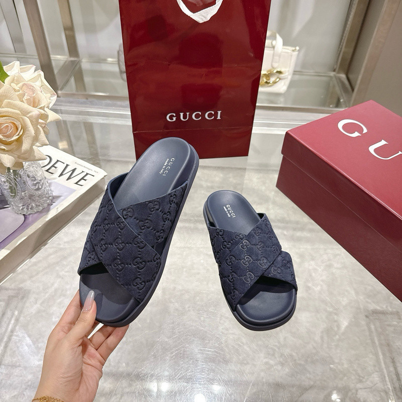 GUC LEATHER SLIDE