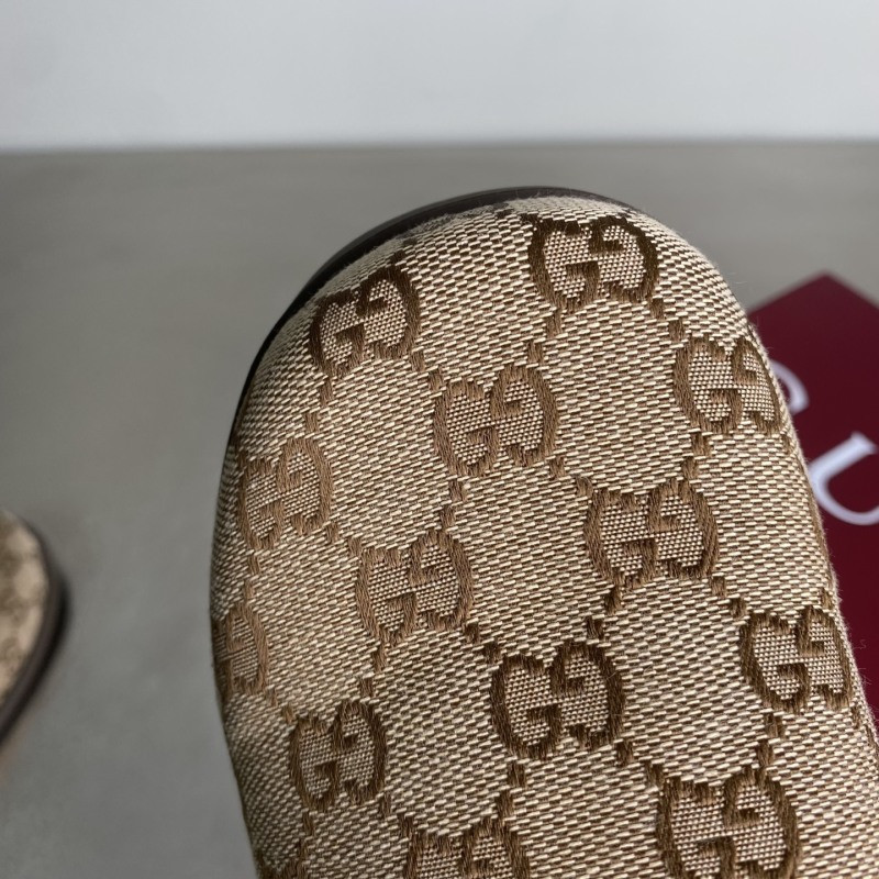GUC LEATHER SLIDE