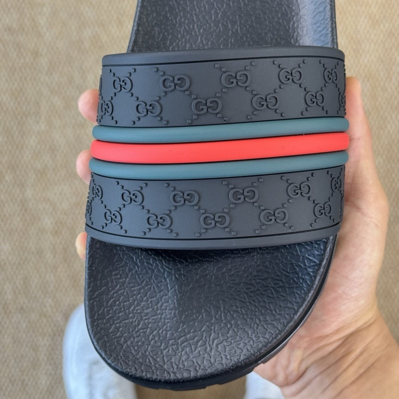 GUC LEATHER SLIDE