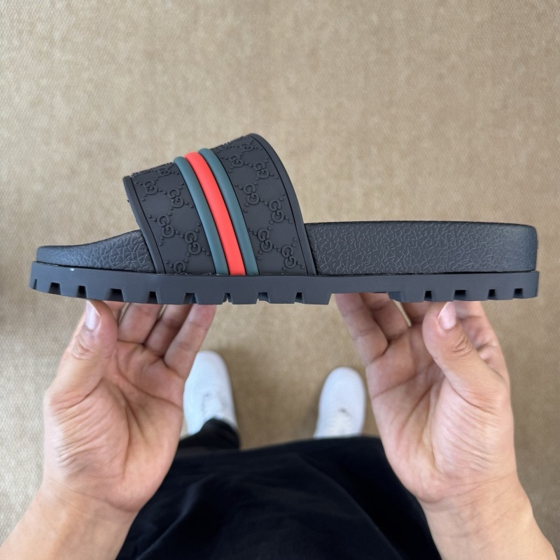 GUC LEATHER SLIDE