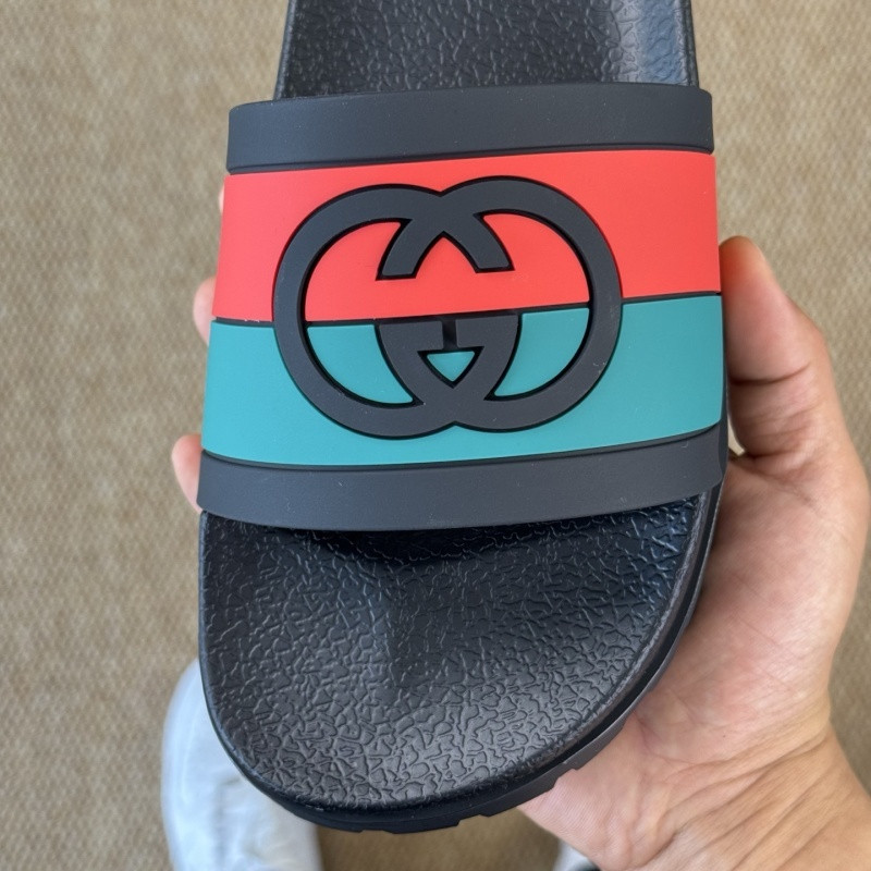 GUC LEATHER SLIDE