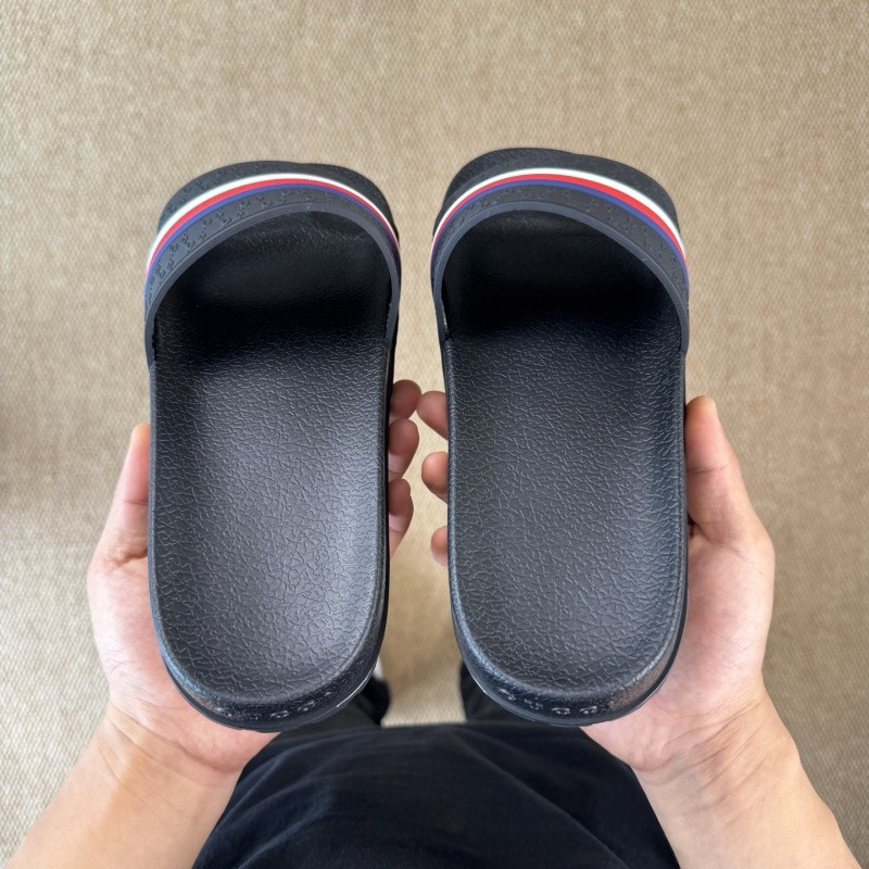 GUC LEATHER SLIDE