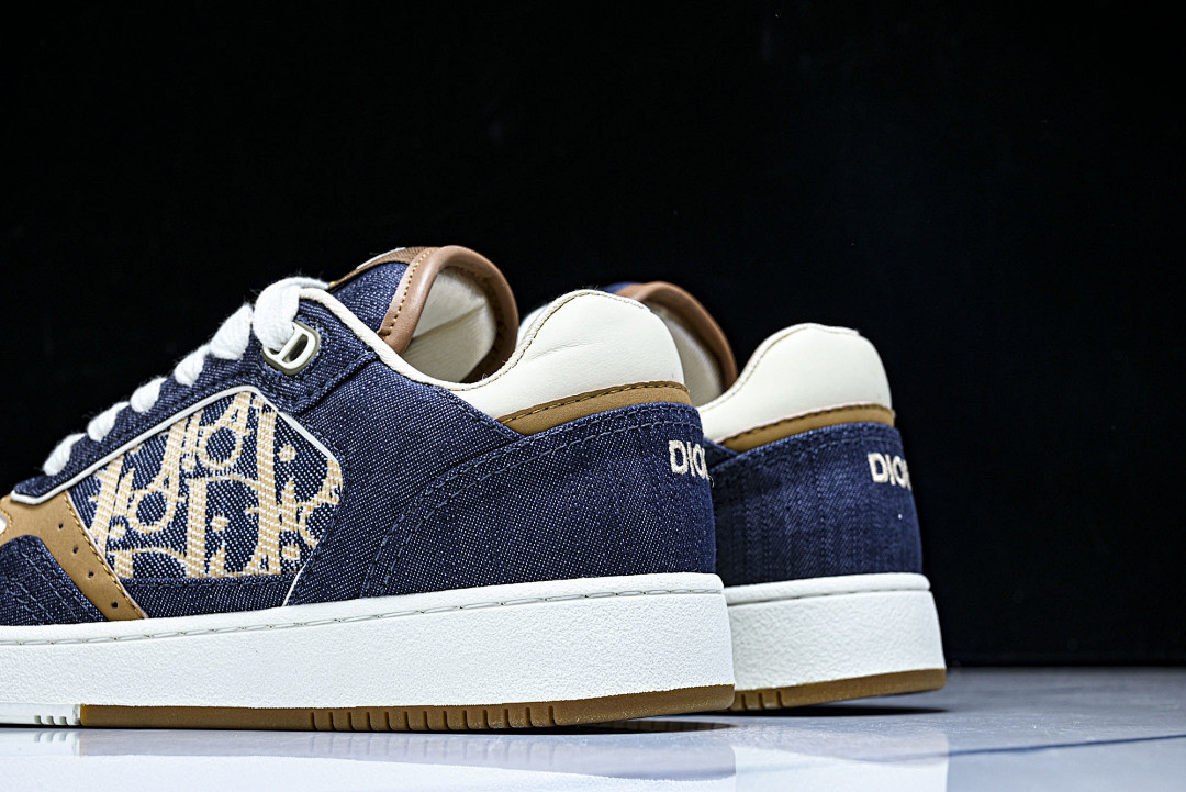 D10r SNEAKERS
