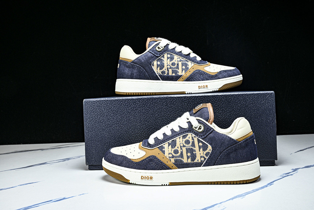 D10r SNEAKERS