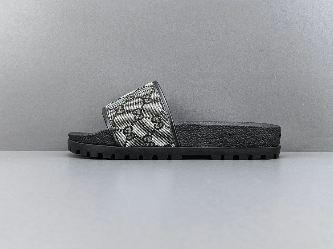 GUC LEATHER SLIDE