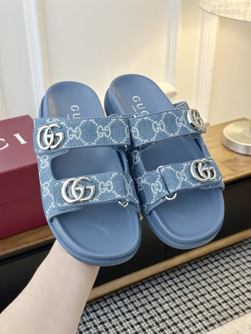 GUC LEATHER SLIDE