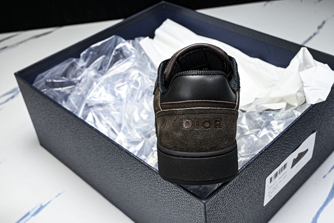 D10r SNEAKERS