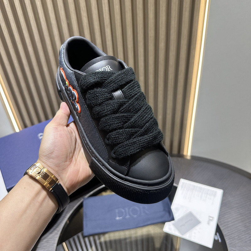 DR B33 SNEAKER