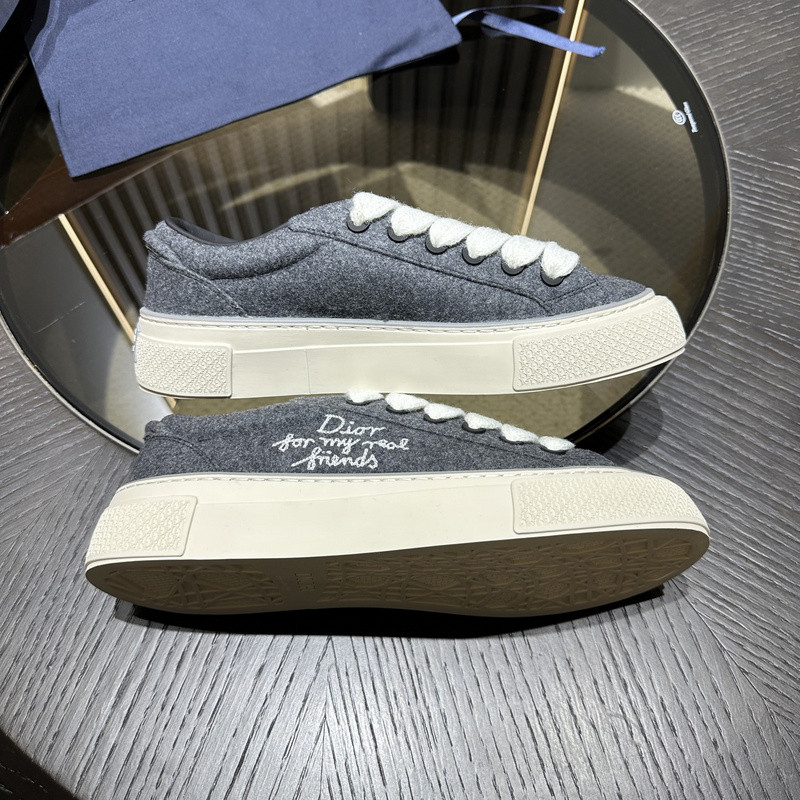 DR B33 SNEAKER