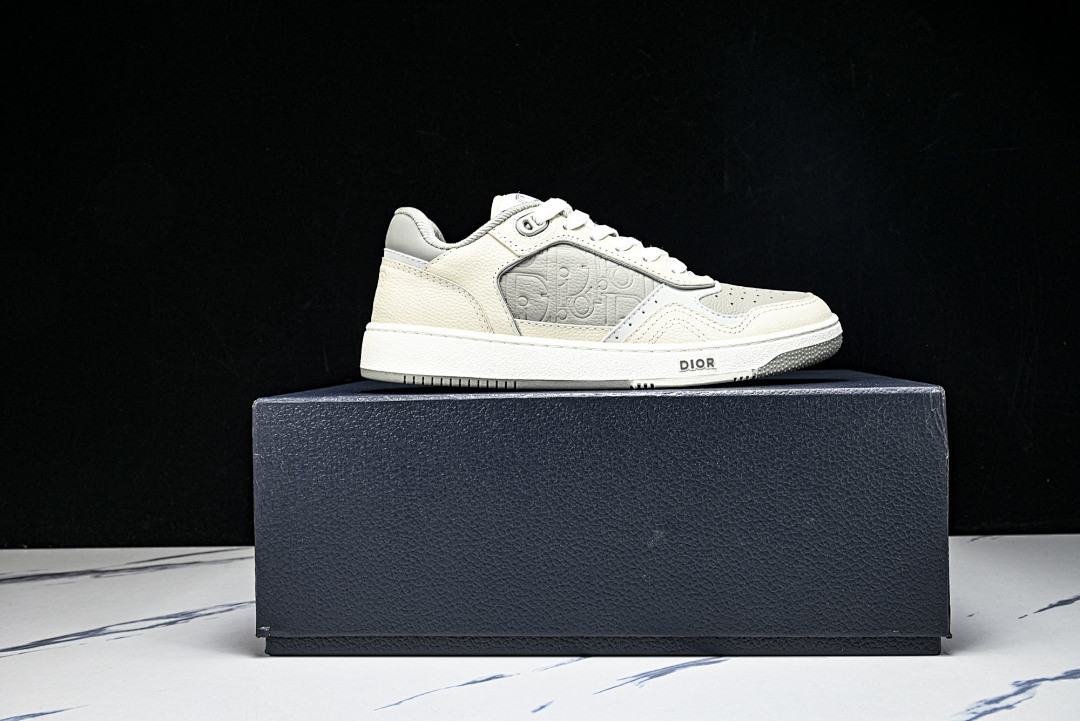 D10r SNEAKERS