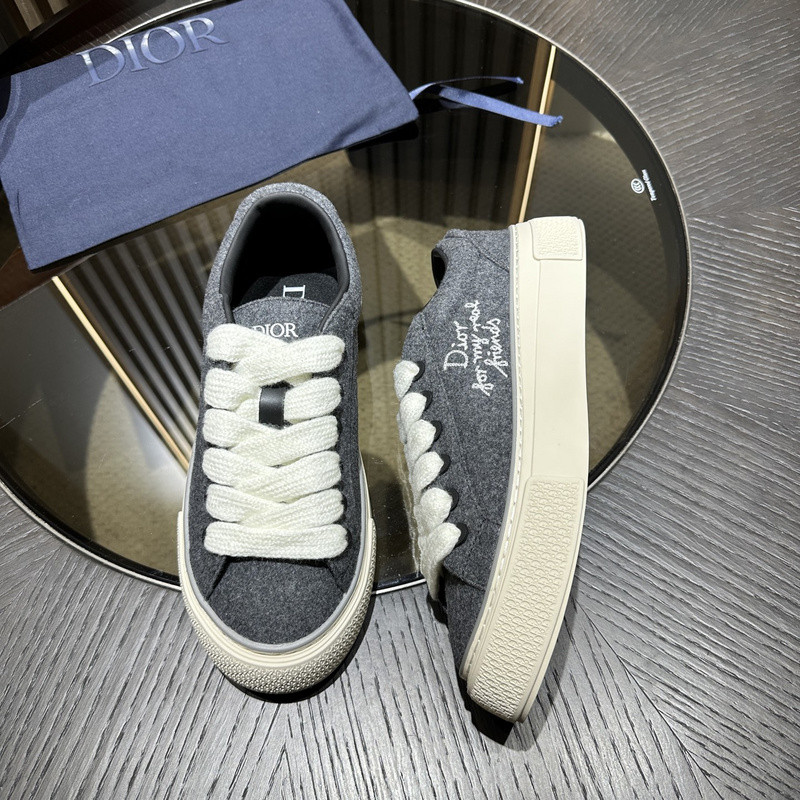 DR B33 SNEAKER